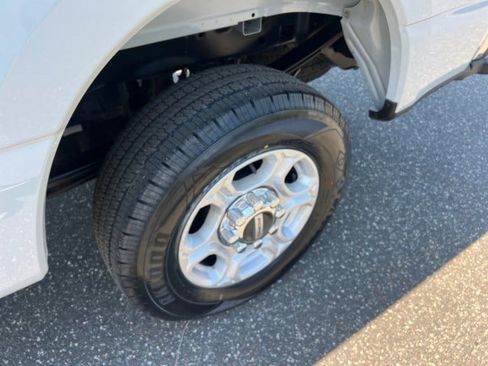 Used 2025 Ford F250 XLT AWD/4WD image 30