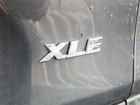 Used 2022 Toyota RAV4 XLE image 14