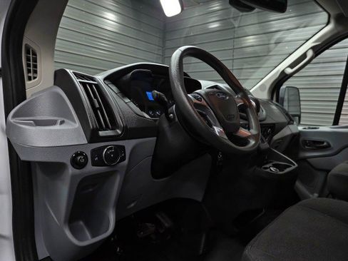 Used 2018 Ford Transit 250 130 Low Roof w/ Exterior Upgrade Package RWD image 13