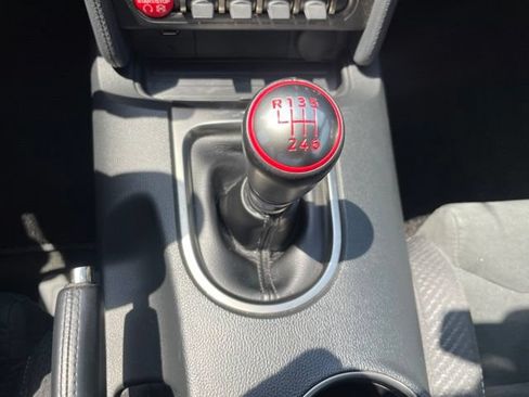 Used 2018 Ford Mustang Shelby GT350 w/ Electronics Package RWD image 22