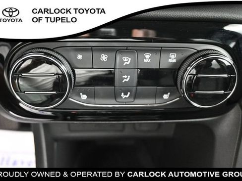 Used 2023 Buick Encore GX Essence w/ Experience Buick Package FWD image 30