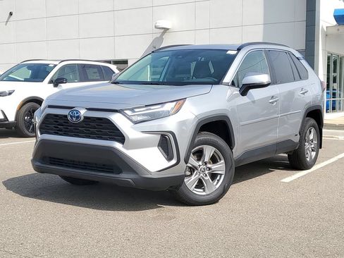 Used 2024 Toyota RAV4 XLE w/ Convenience Package AWD/4WD image 34