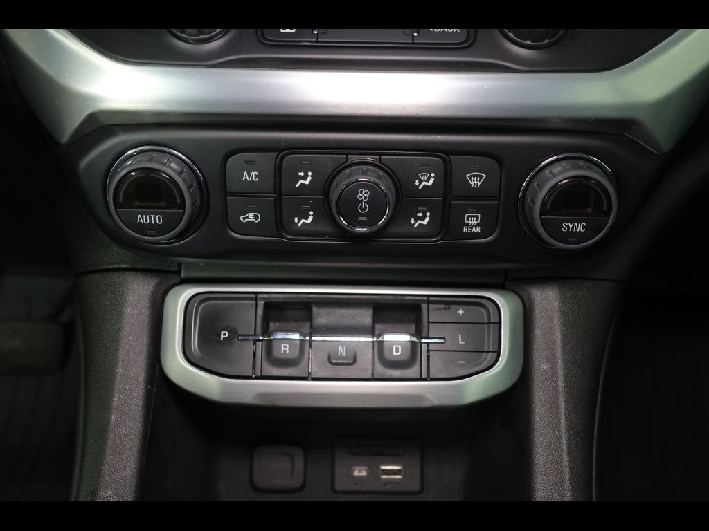 Used 2023 GMC Acadia SLT w/ Elevation Edition FWD image 29