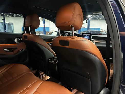 Used 2019 Mercedes-Benz GLC 300 4MATIC Coupe image 20