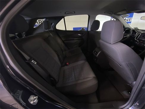 Used 2022 Chevrolet Equinox LT image 32