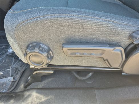 Used 2026 Jeep Wrangler Unlimited Sport AWD/4WD image 13