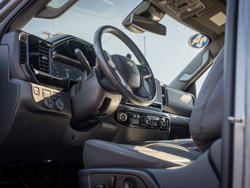 Used 2024 Chevrolet Silverado 2500 LTZ w/ LTZ Plus Package image 27