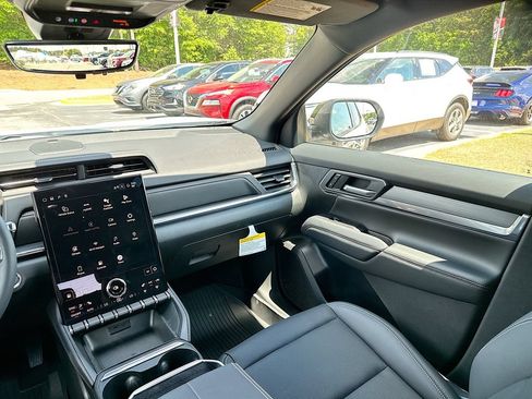 New 2026 GMC Terrain Elevation w/ Elevation Premium Package FWD image 20