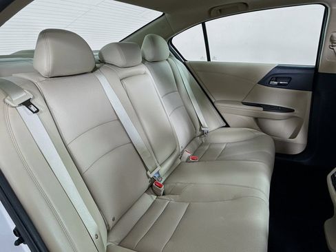 Certified 2017 Honda Accord Touring image 39