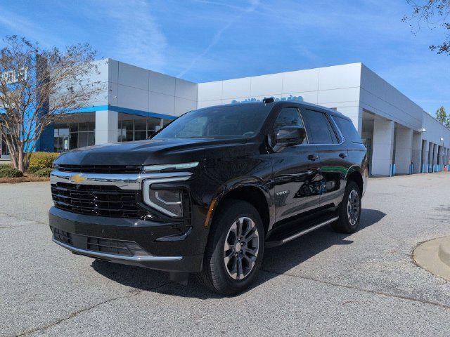 Used 2026 Chevrolet Tahoe LS RWD image 4