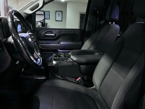Used 2023 Chevrolet Silverado 2500 LT w/ Convenience Package image 11