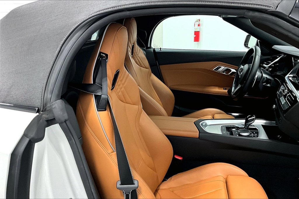 Used 2024 BMW Z4 sDrive30i w/ Premium Package RWD image 5