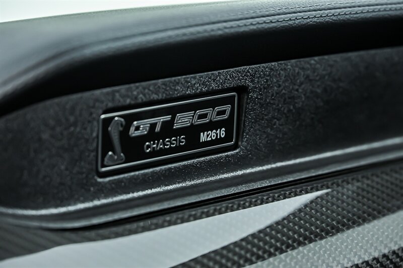 Used 2021 Ford Mustang Shelby GT500 w/ Carbon Fiber Track Pack RWD image 29