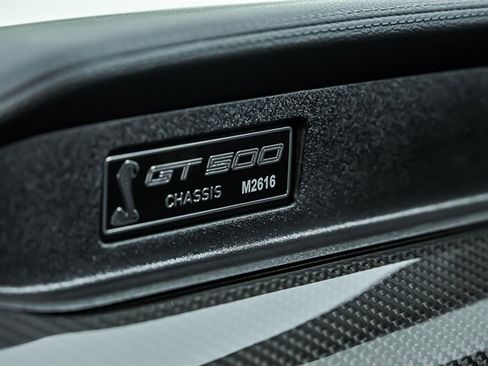 Used 2021 Ford Mustang Shelby GT500 w/ Carbon Fiber Track Pack RWD image 29