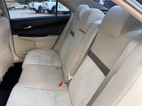 Used 2014 Toyota Camry LE FWD image 27