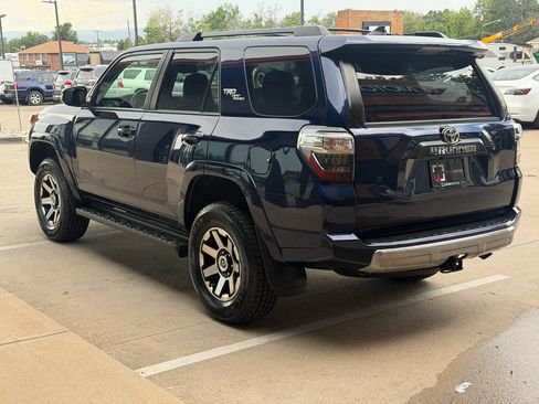 Used 2021 Toyota 4Runner TRD Off-Road Premium w/ Moonroof Package AWD/4WD image 11