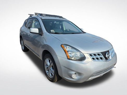 Used 2013 Nissan Rogue SV FWD image 3
