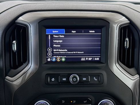 Used 2023 Chevrolet Silverado 1500 Custom AWD/4WD image 19