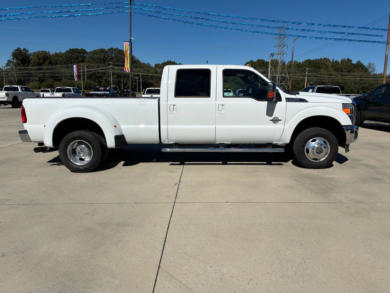 Used 2016 Ford F350 Lariat w/ Lariat Interior Package AWD/4WD image 5