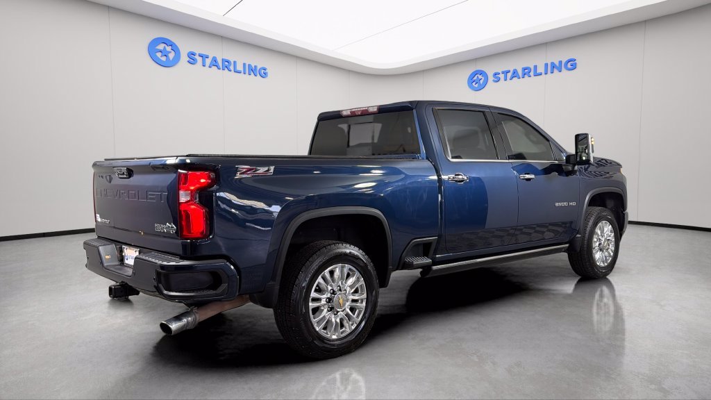 Used 2022 Chevrolet Silverado 2500 High Country w/ Technology Package AWD/4WD image 10