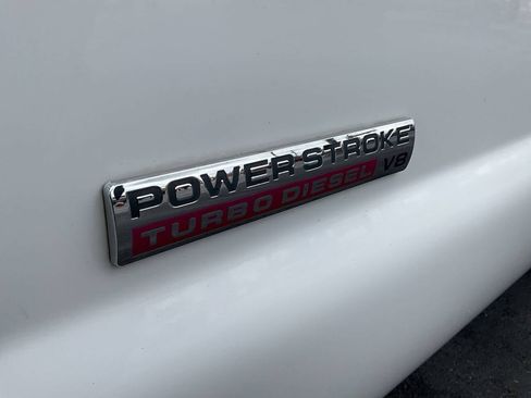 Used 2005 Ford F350 Lariat image 38