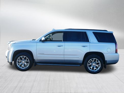 Used 2017 GMC Yukon SLT w/ HD Trailering Package image 4