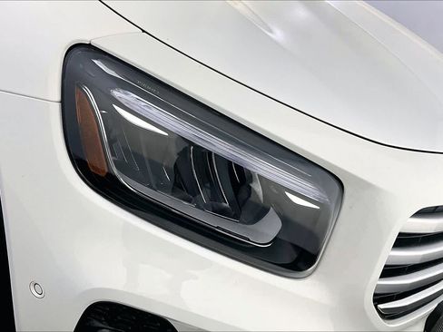 New 2026 Mercedes-Benz GLB 250 4MATIC image 16