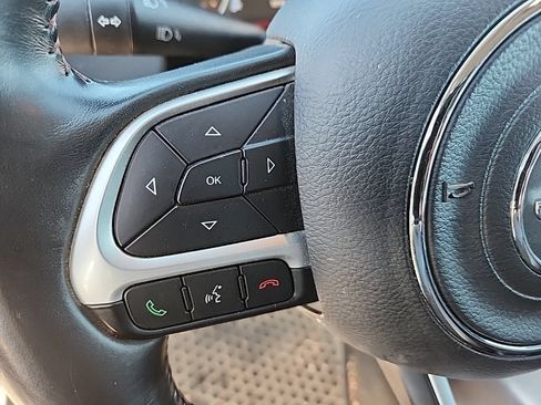 Used 2018 Jeep Compass Trailhawk AWD/4WD image 10
