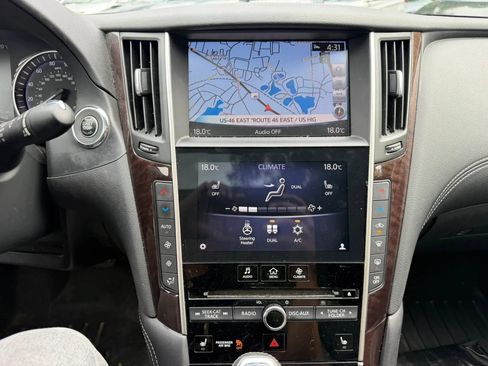 Used 2019 INFINITI Q50 Luxe AWD/4WD image 23