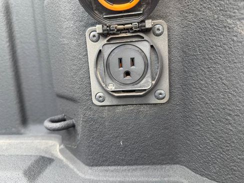 Used 2021 Chevrolet Silverado 1500 Custom w/ Rally Edition image 16