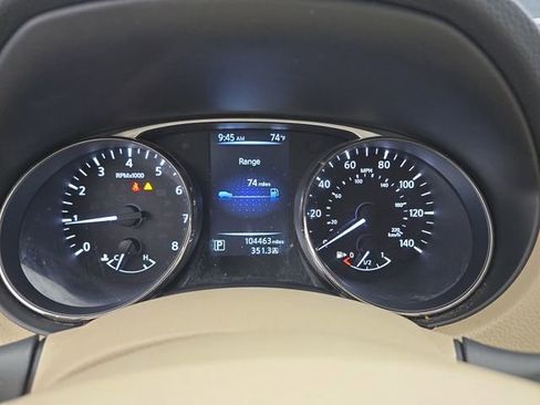 Used 2015 Nissan Rogue S image 14