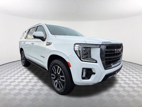 Used 2023 GMC Yukon AT4 image 3