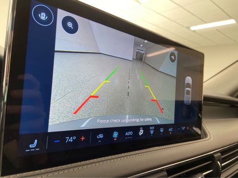 Used 2025 Lincoln Corsair Grand Touring image 36