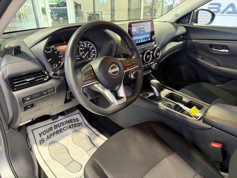 Used 2025 Nissan Sentra SV image 24