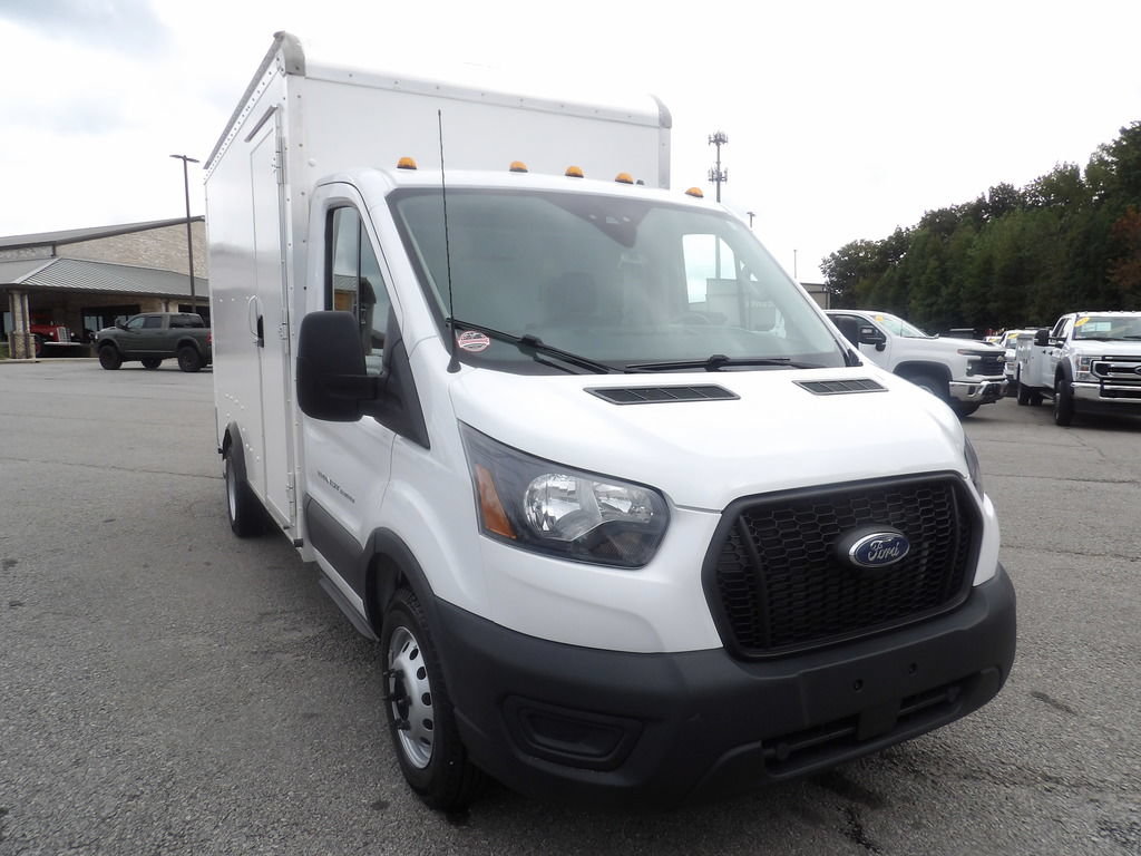 Used 2023 Ford Transit 350 DRW RWD image 11