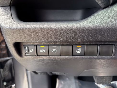 Used 2025 Toyota RAV4 XLE w/ Weather Package AWD/4WD image 23