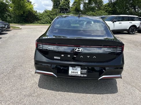 New 2026 Hyundai Sonata SEL FWD image 6