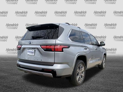 Used 2023 Toyota Sequoia Capstone image 10