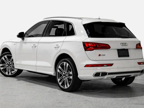 Used 2018 Audi SQ5 Prestige w/ Prestige Package AWD/4WD image 8