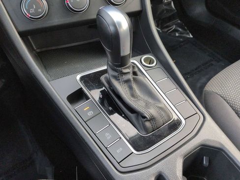 Used 2019 Volkswagen Jetta S w/ Driver Assistance Package image 31