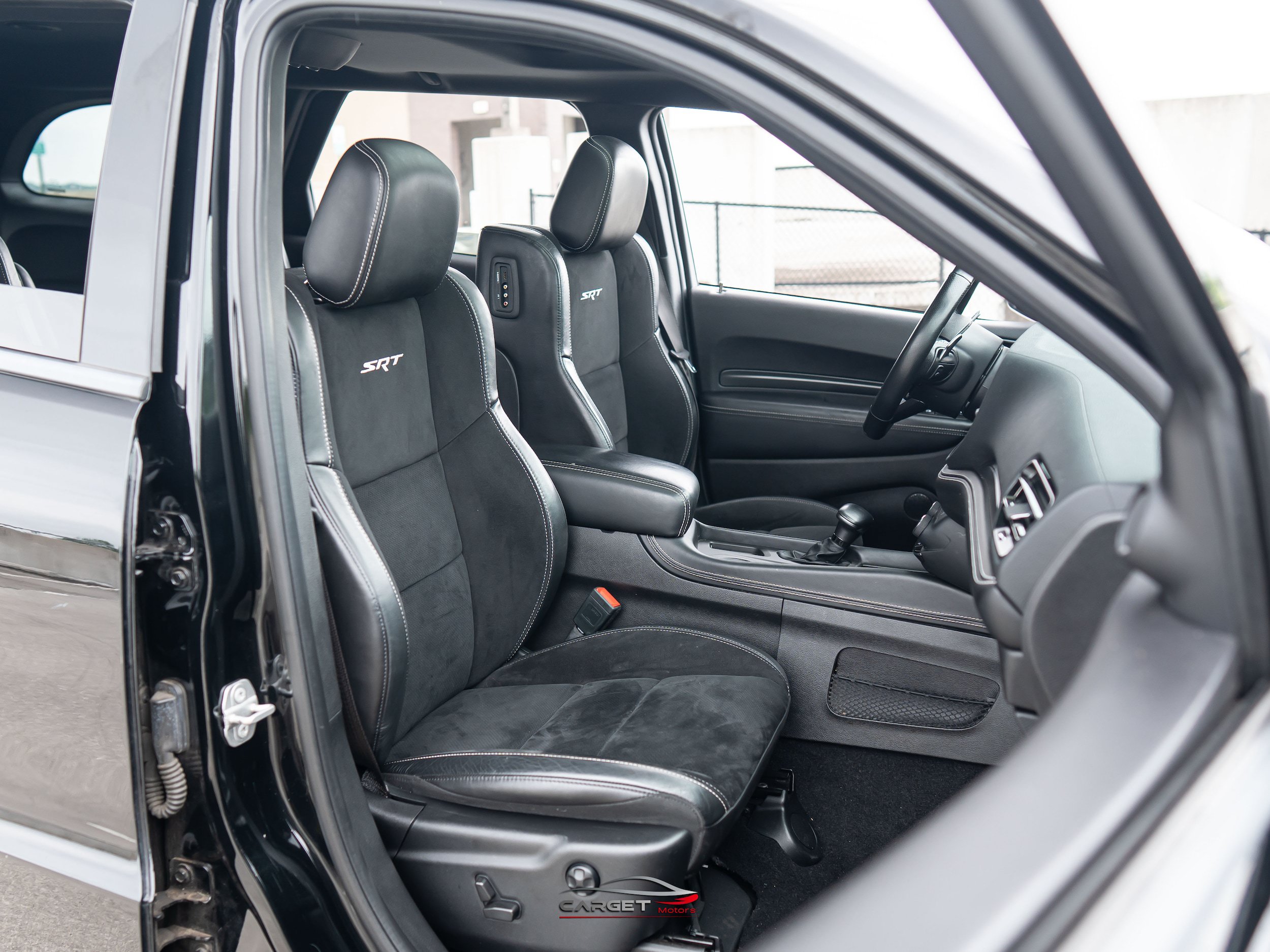Used 2021 Dodge Durango SRT w/ Technology Group AWD/4WD image 17