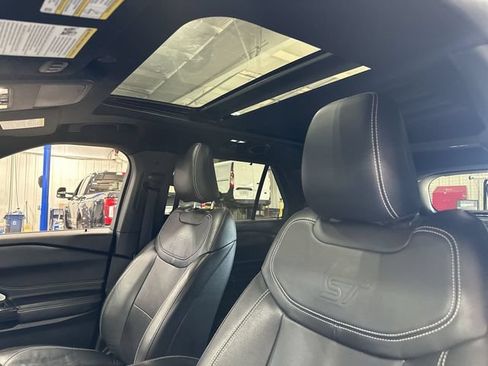 Certified 2021 Ford Explorer ST w/ Equipment Group 401A AWD/4WD image 20