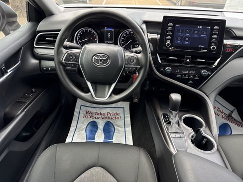 Used 2024 Toyota Camry LE FWD image 14