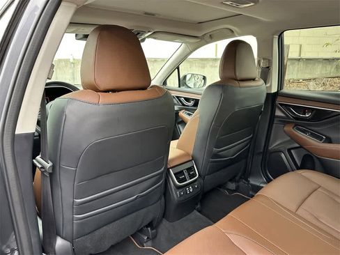 Used 2023 Subaru Outback Touring image 12