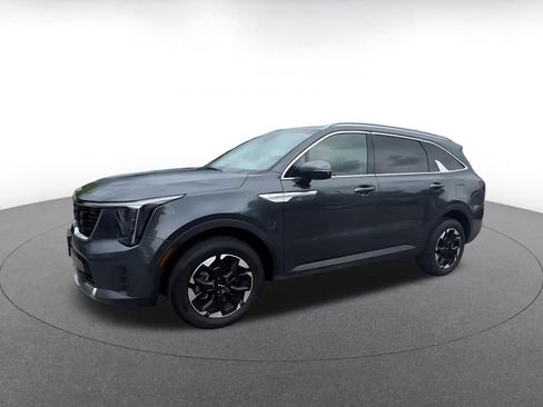 Used 2024 Kia Sorento S AWD/4WD image 8