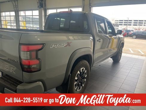 Used 2022 Nissan Frontier Pro-X image 8