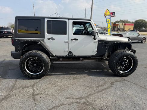 Used 2012 Jeep Wrangler Unlimited Sport image 18