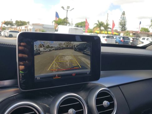 Used 2017 Mercedes-Benz C 300 Sedan image 23