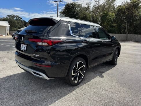 New 2025 Mitsubishi Outlander SEL image 8