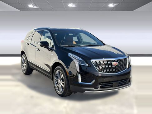 New 2026 Cadillac XT5 Premium Luxury w/ Driver Assist Package FWD image 7